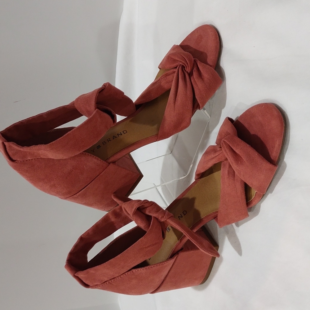 Lucky Brand Womens Xaylan Heeled Sandal Ankle Tie Size 7m Coral Color